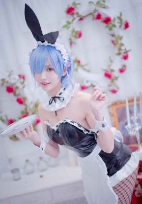 99亚洲欧美另类久久久精品_超清电影免费在线
